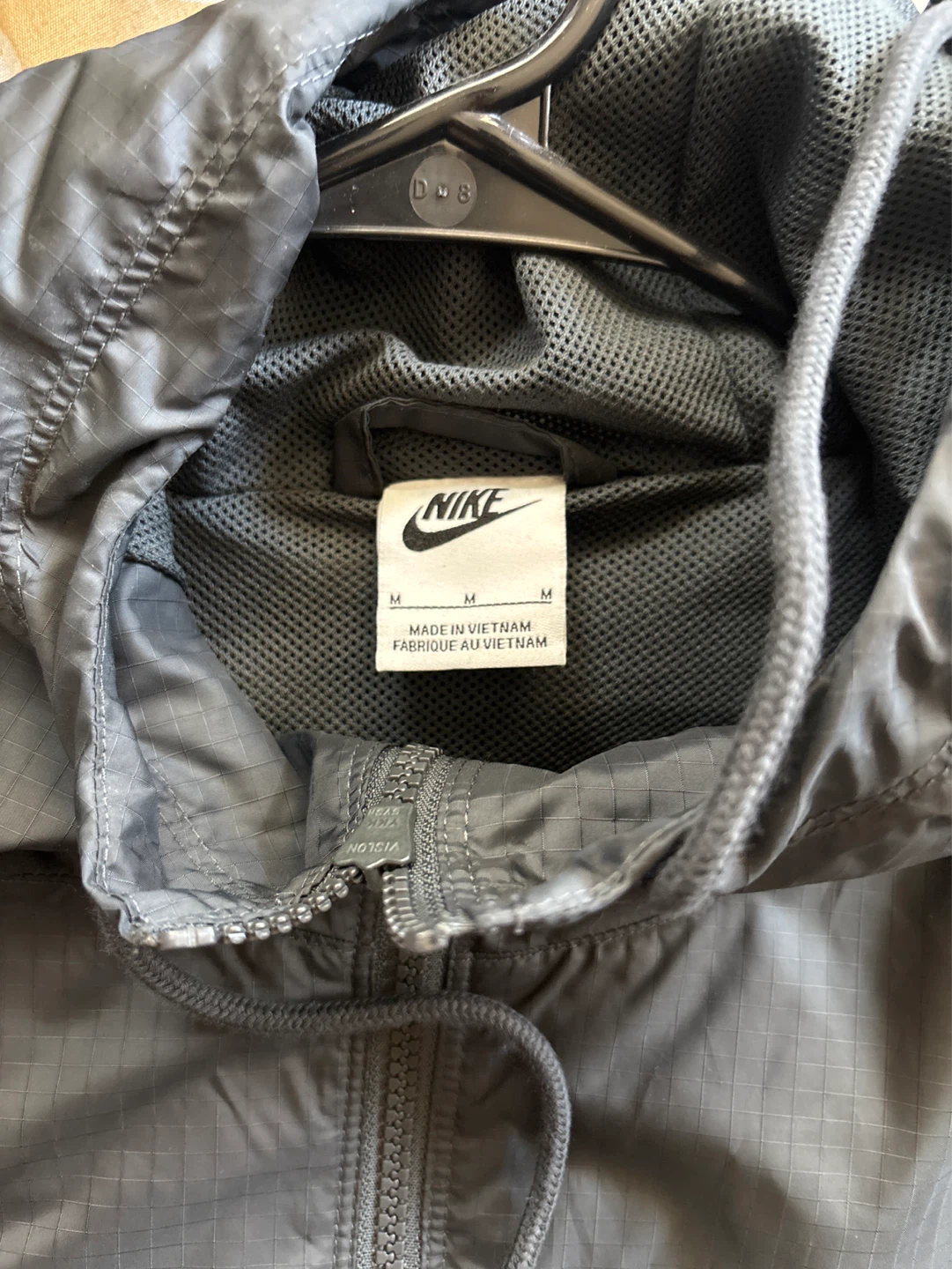 Nike Men's Windbreaker Jacket Size M - photo 2