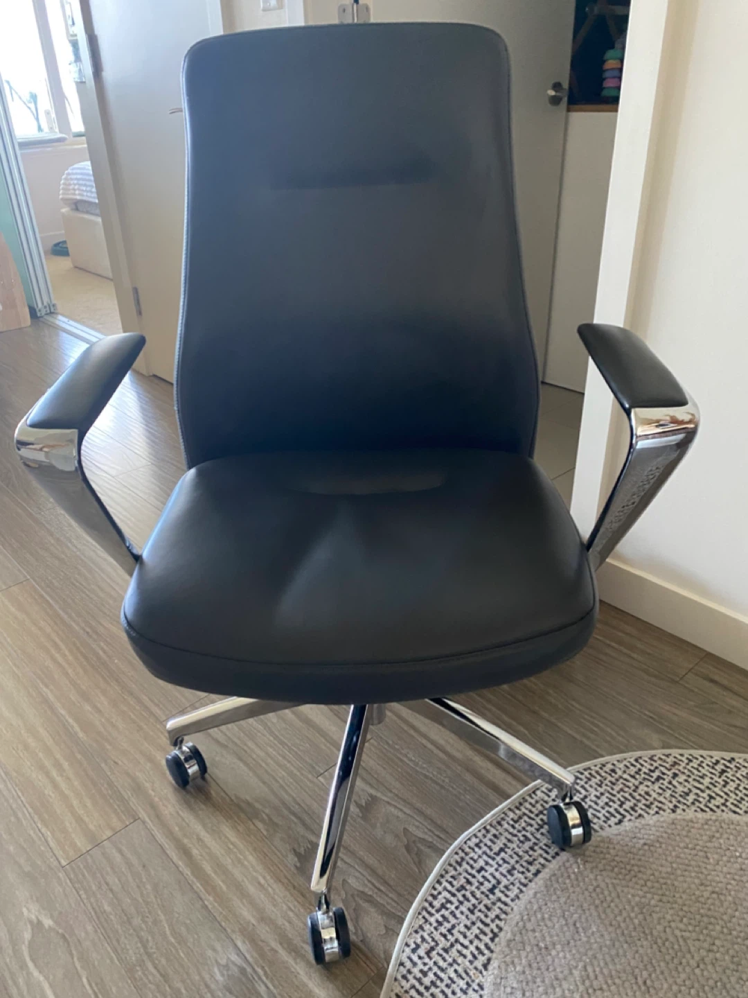 Black Executive Office Chair - photo 3