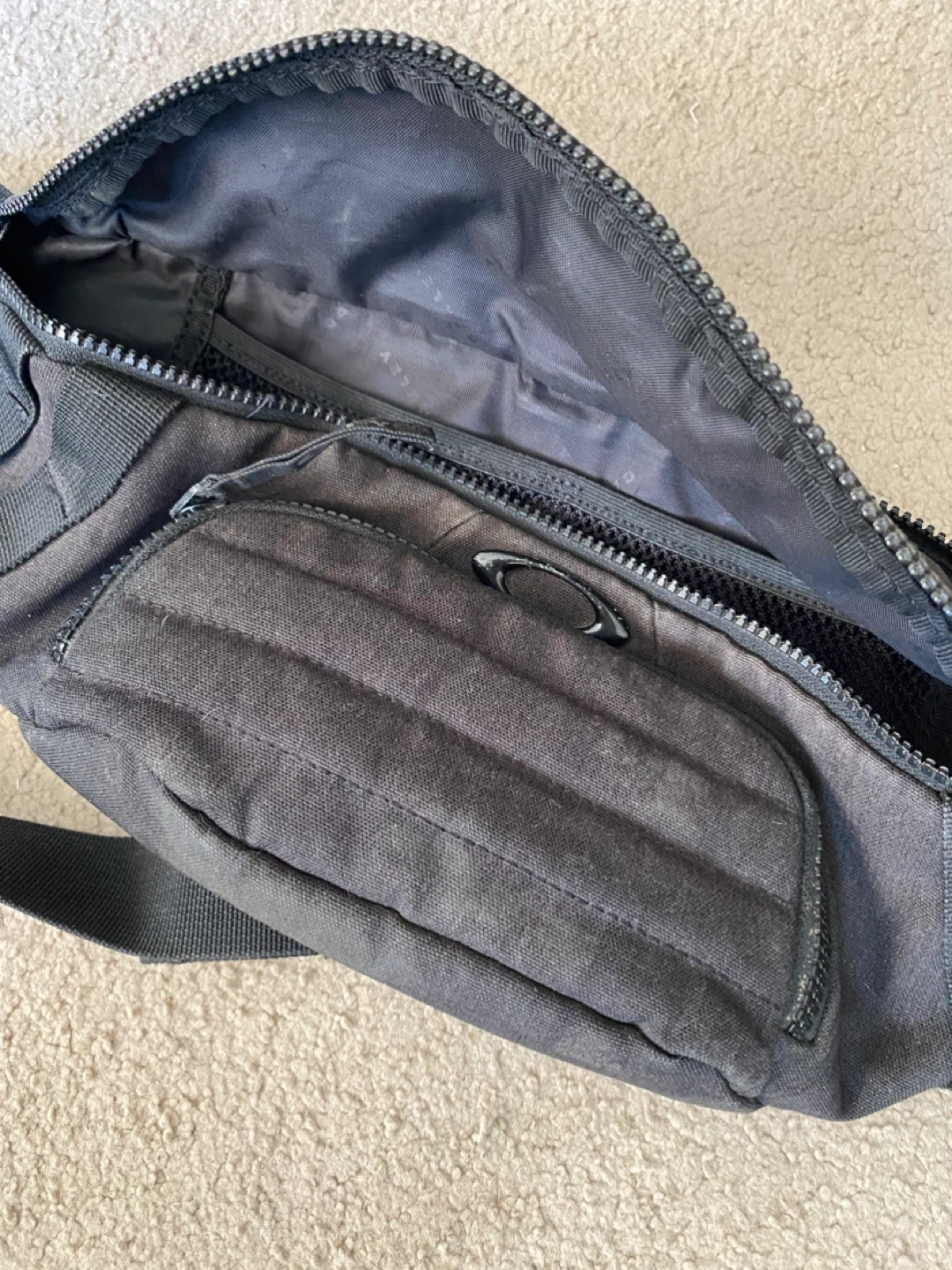 Oakley Fanny Pack - photo 2