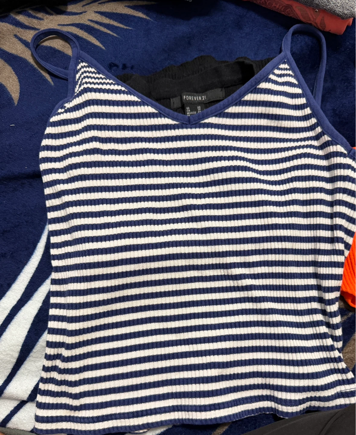 Forever 21 & Ambiance Tops Bundle - photo 2