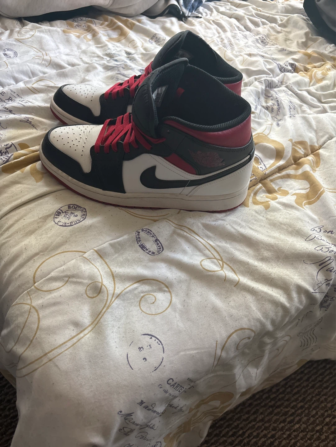 Air Jordan 1 Mid Sneakers - photo 3