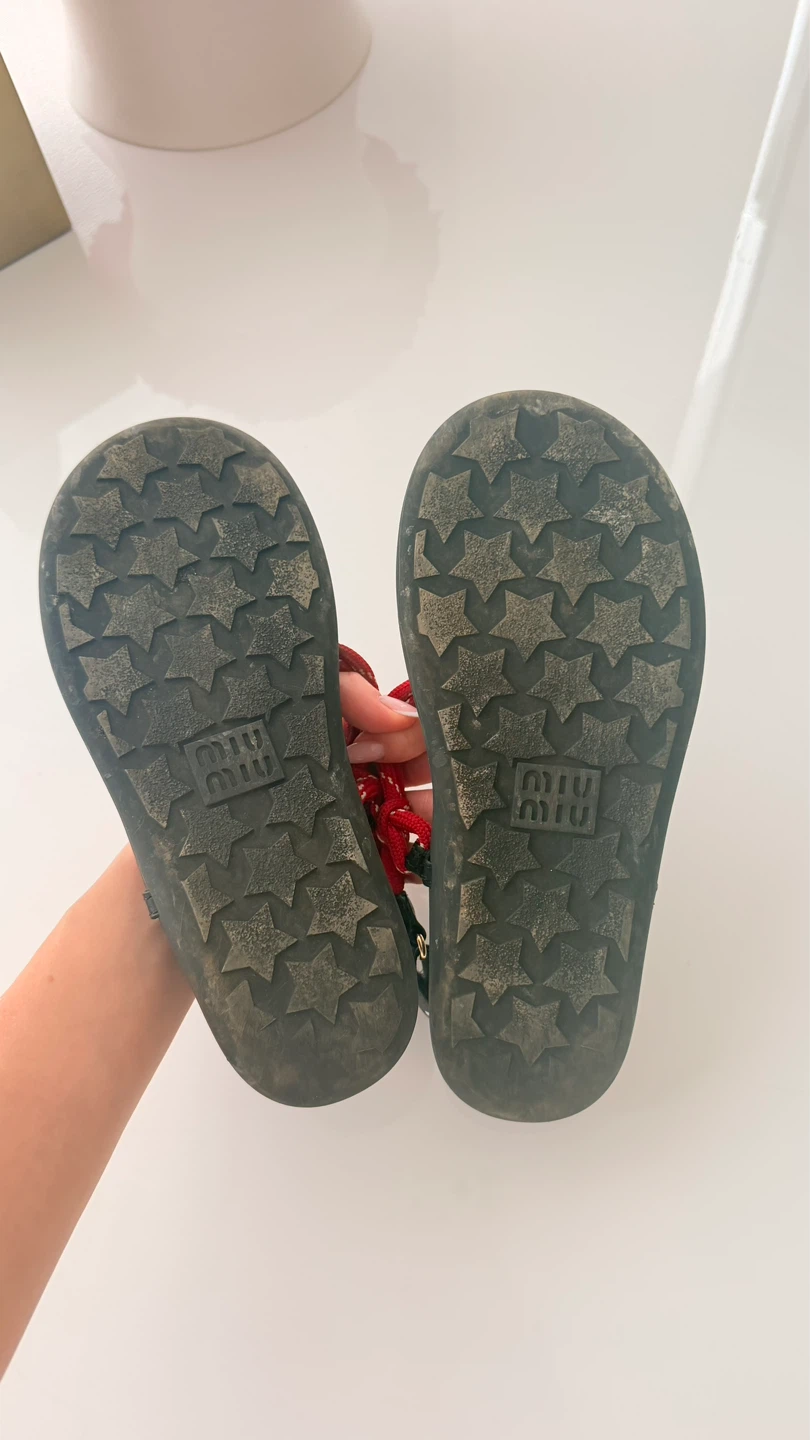 Miu Miu Black Red Rope Detail Flat Sandals - photo 3