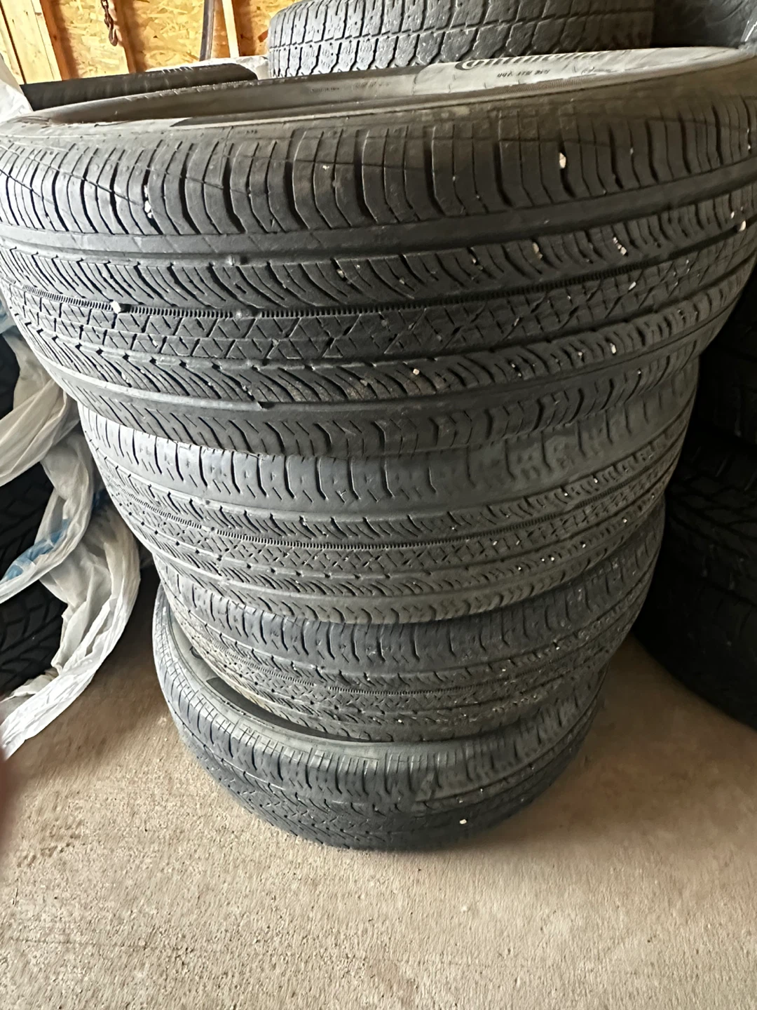 4: tires All Season for sale size  215/65R17