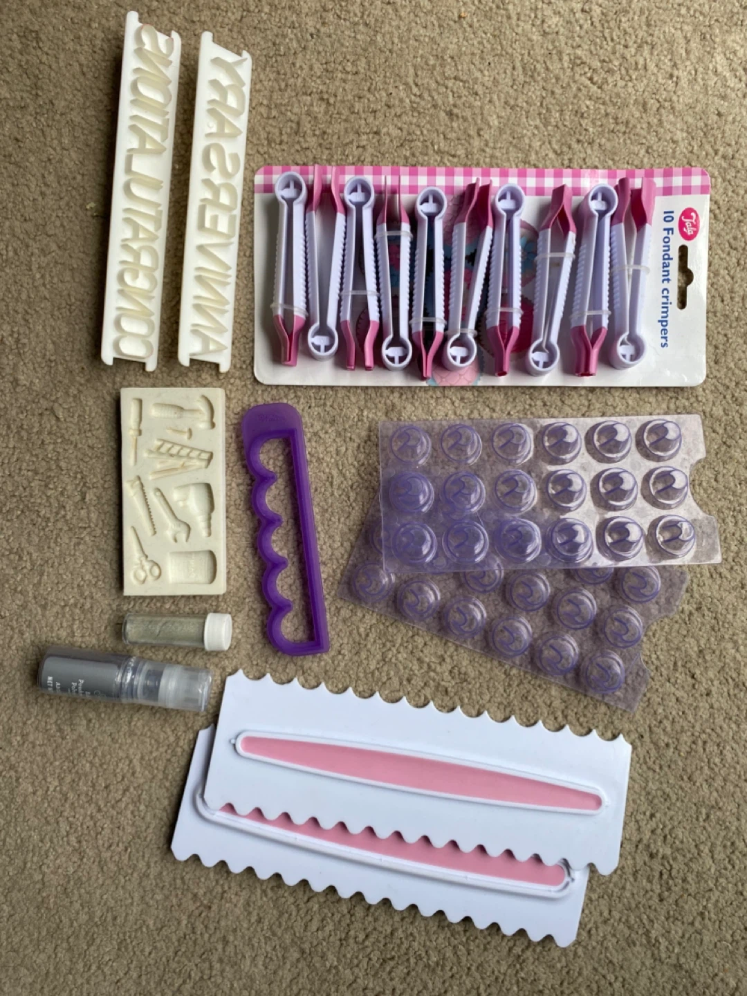Cake baking & decorating supplies