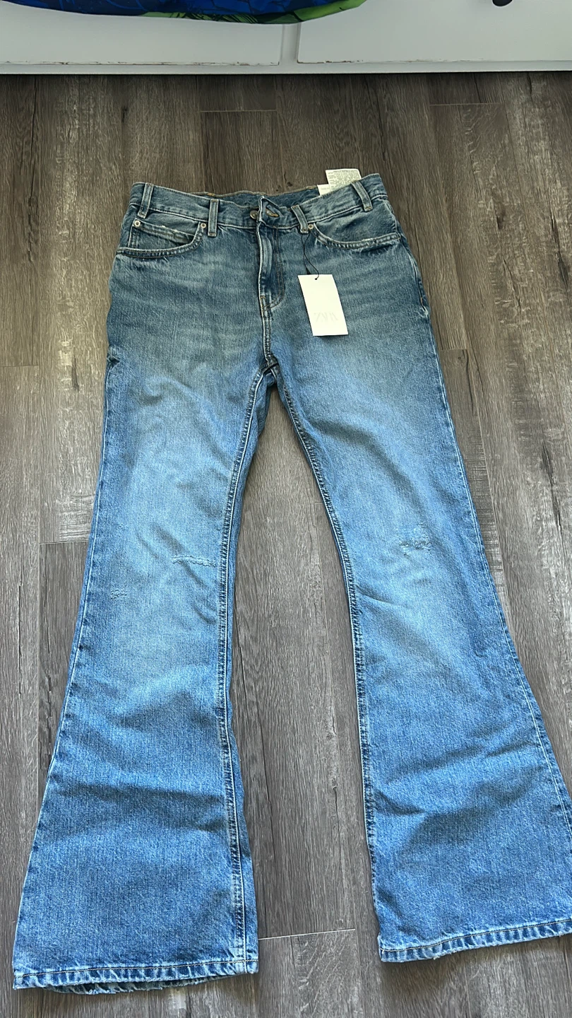ZARA Flare Fit Jeans - Size 31
