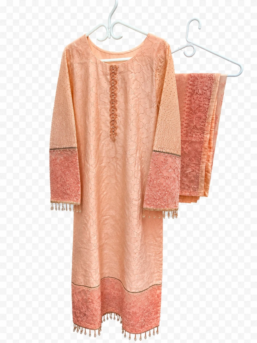 Pakistani suit