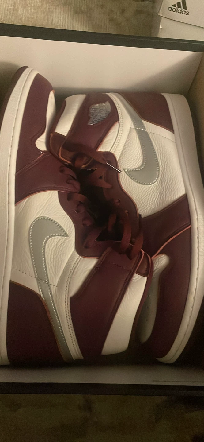 Nike Air Jordan 1 High shoes