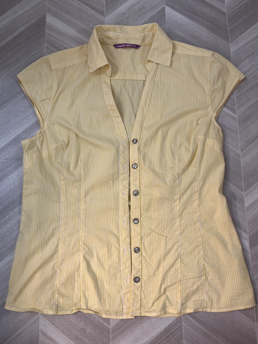 Vintage Baby Yellow Button-up
