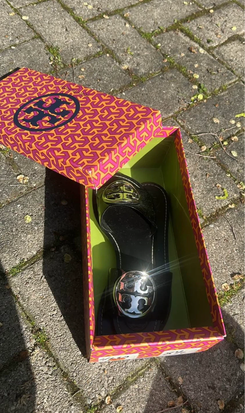 Tory Burch sandals - photo 2