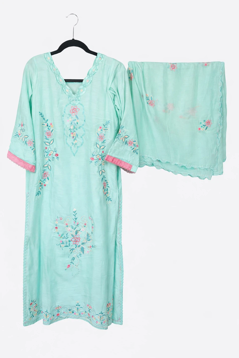 Mul Cotton Embroidered 3 piece suit