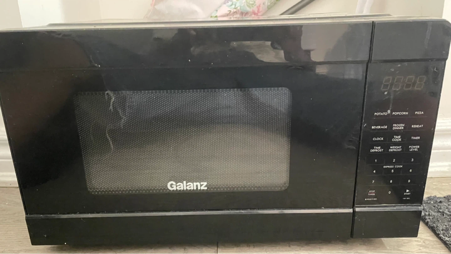 LG 42" 42LS3450 Television and microwave