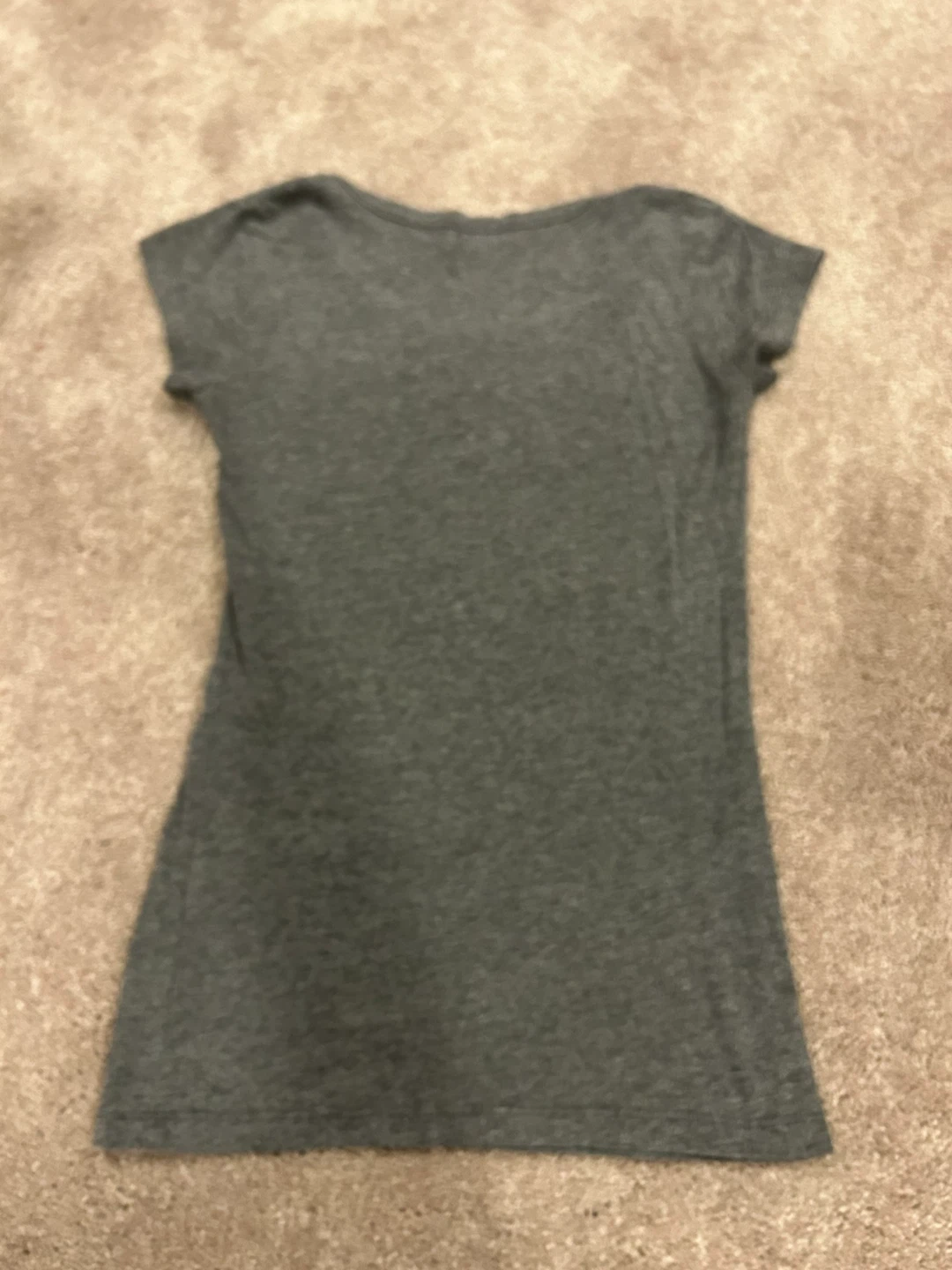 Guess t-shirt with roller skate graphic - photo 2