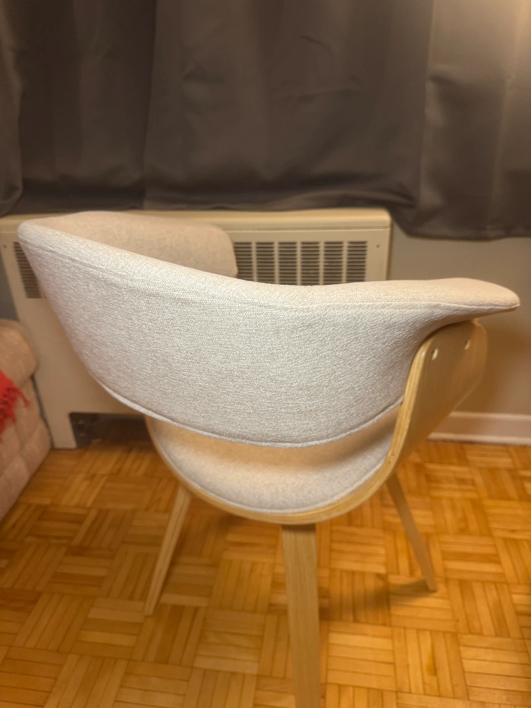 Accent Chair - fabric upholstery with wooden base - photo 3