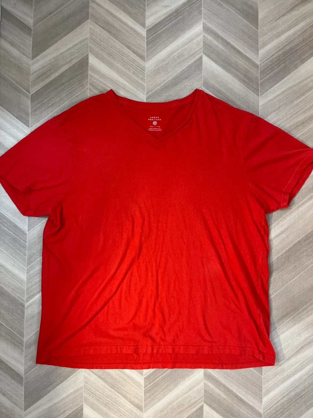 Urban Heritage Red V-Neck T-Shirt
