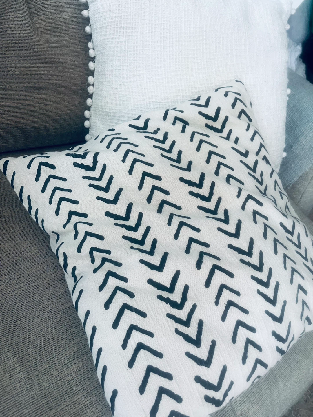 Decorative Throw Pillows (Set of 4) - photo 2