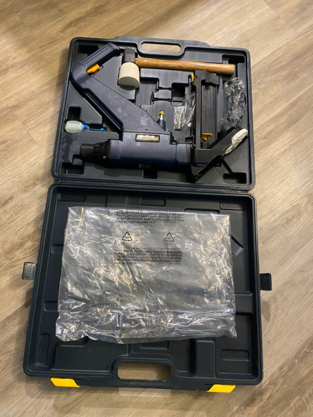 Mastercraft Nail Gun Set with Case - photo 3