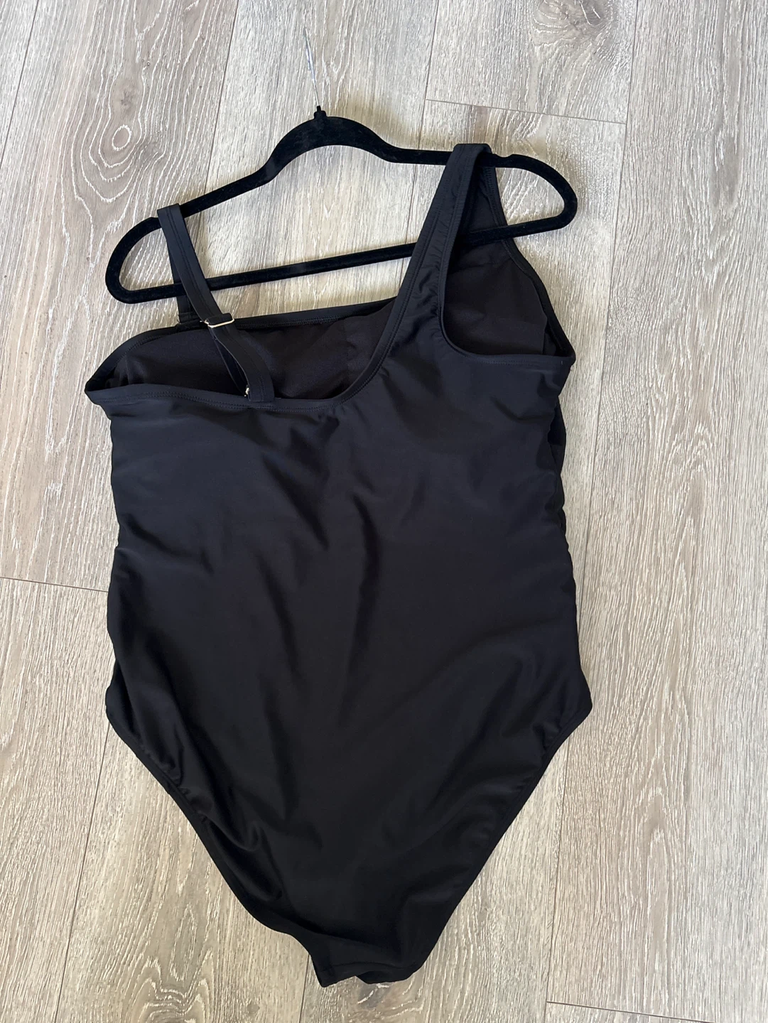 Black One-Piece Swimsuit with Ruched Side - photo 4