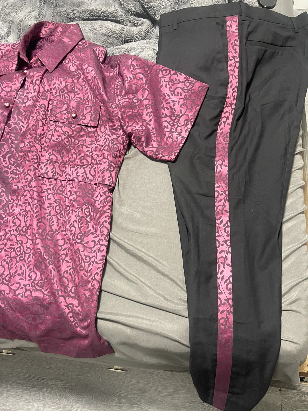 Men’s African print button-up shirt with a floral pattern