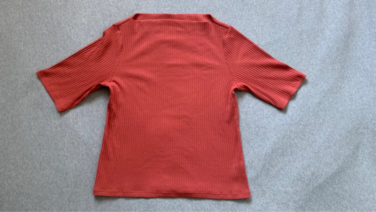 Ladies Ribbed Top in “Gingerspice” shade - Size Large