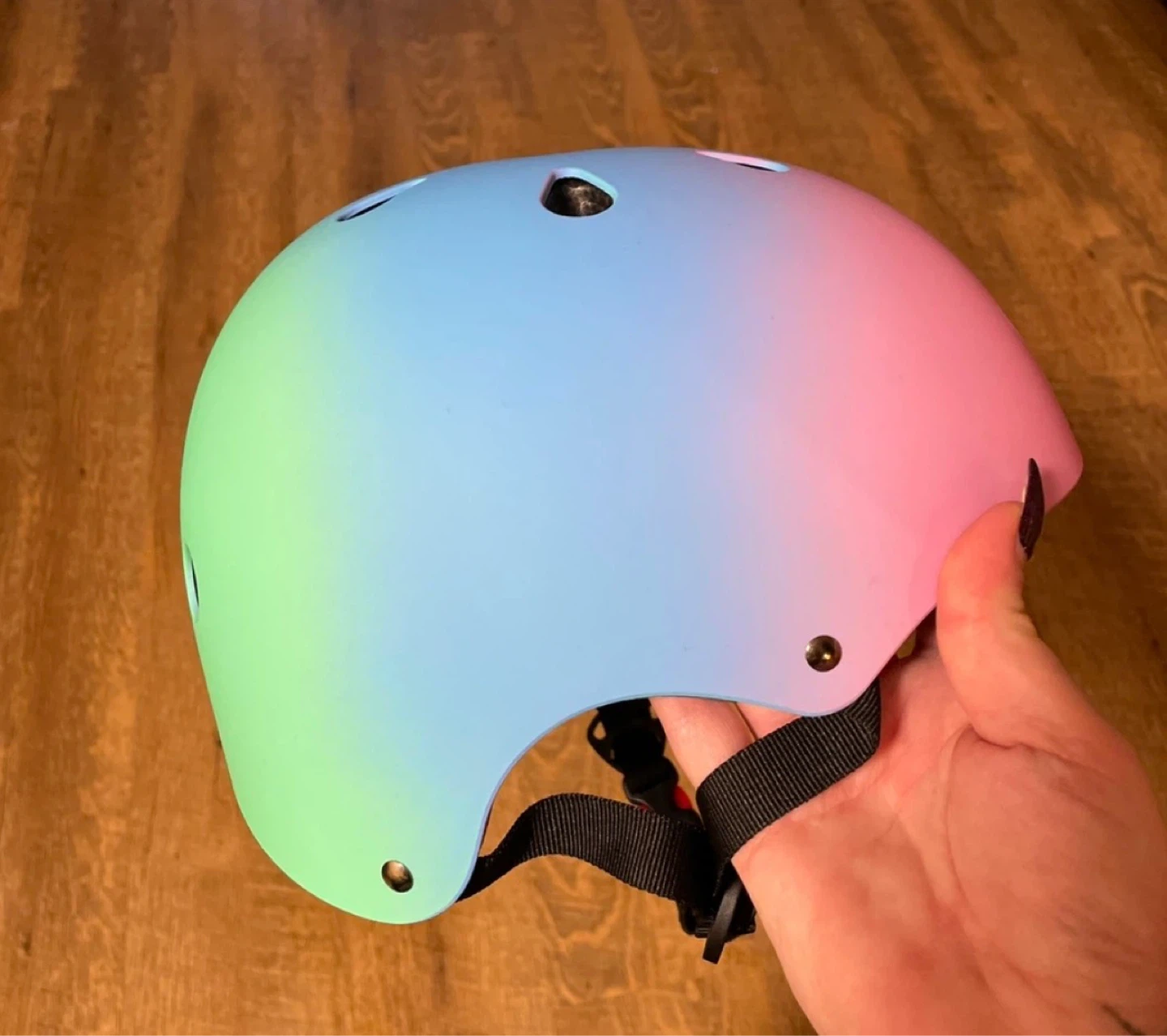 Unisex Skateboard Helmet