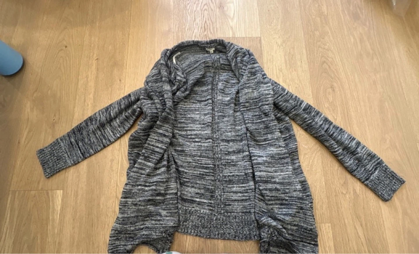 Wilfred Cashmere Cardigan Sweater - photo 2