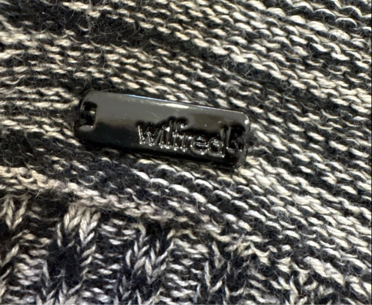 Wilfred Cashmere Cardigan Sweater - photo 4