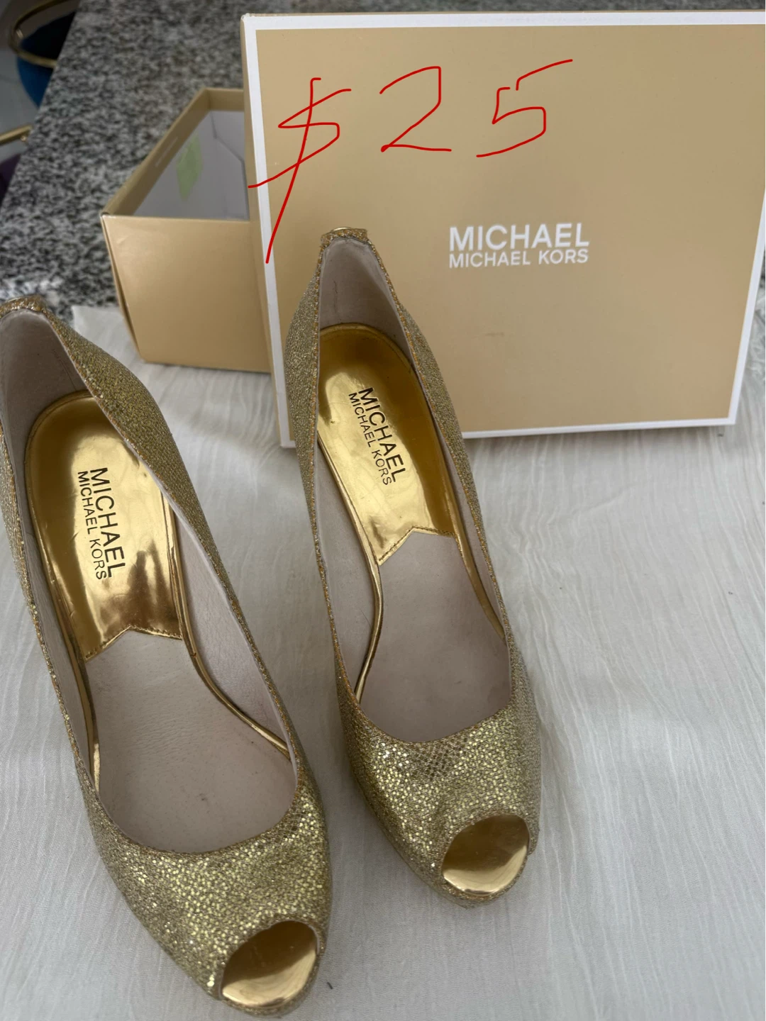 Michael Kors Gold Glitter Peep-Toe Heels Size 8