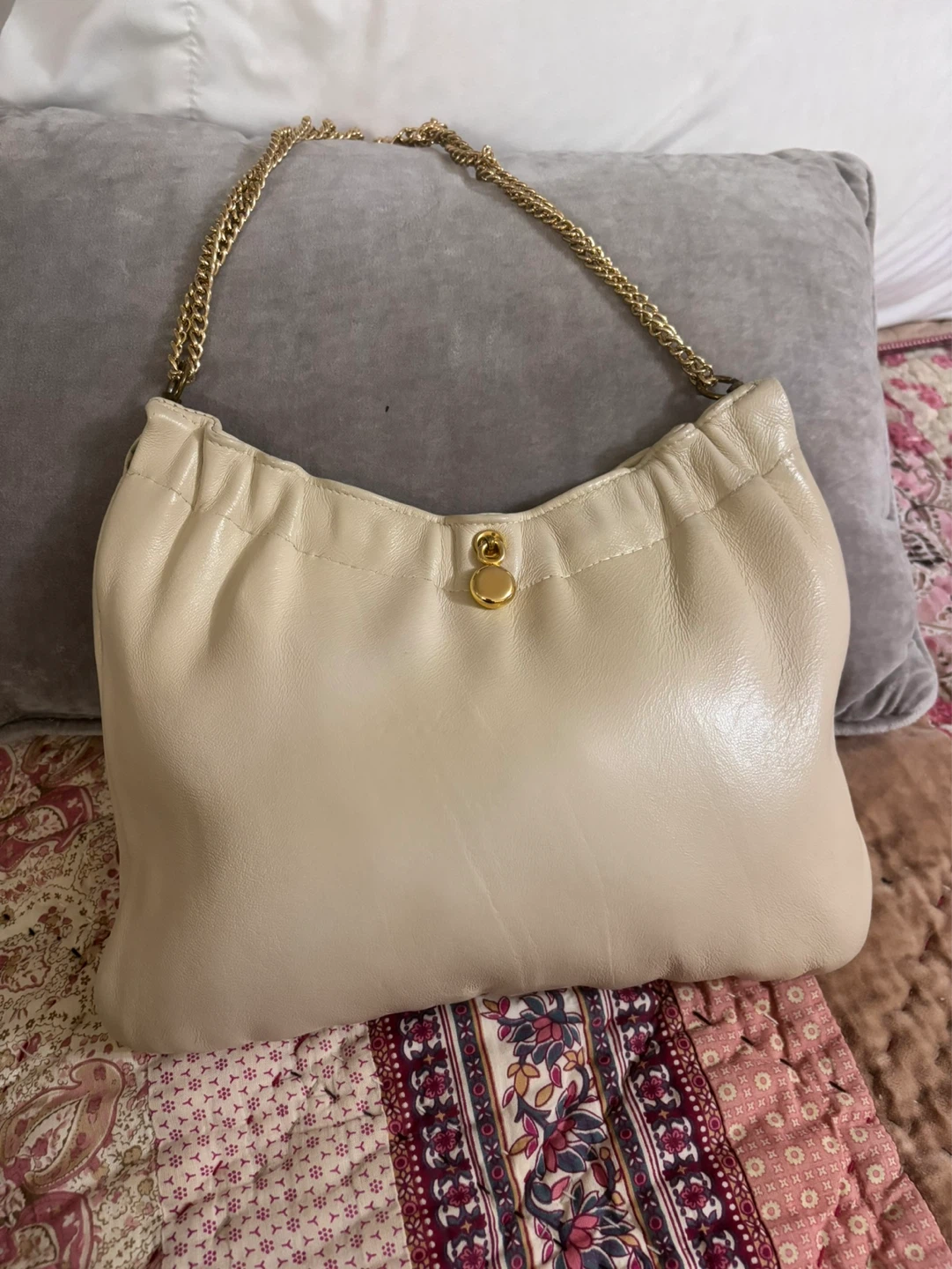 Vintage Andé Cream Leather Clutch with Gold Chain Strap