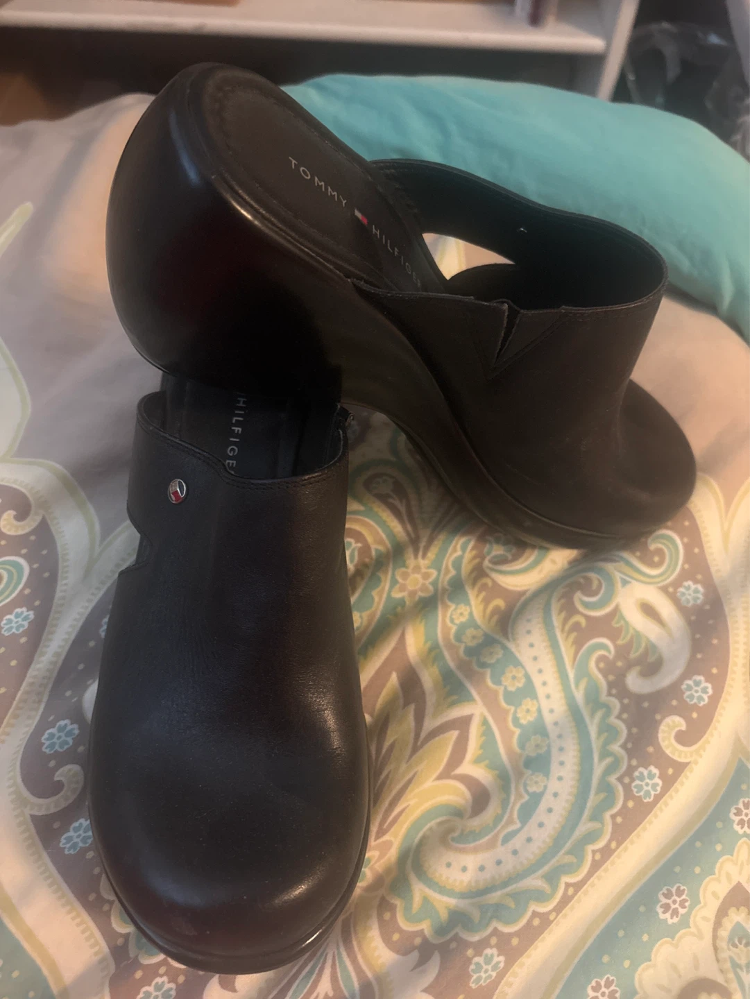 Tommy Hilfiger Black Leather Clog Shoes - Size 9 - photo 2
