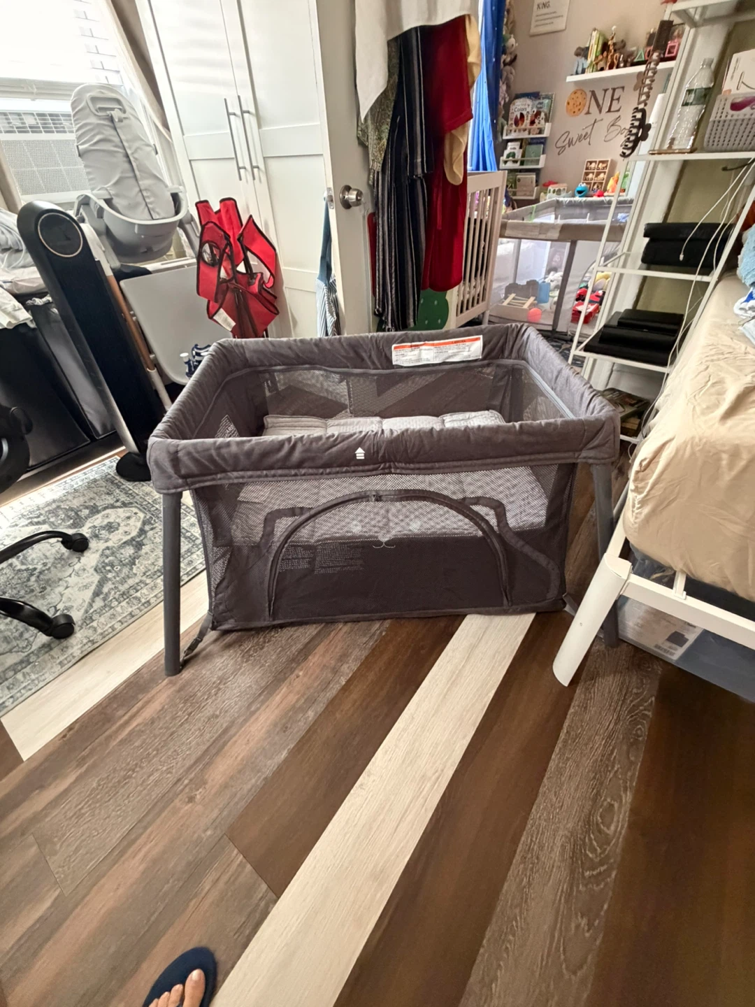 Graco Pack 'n Play On the Go Playard - photo 3