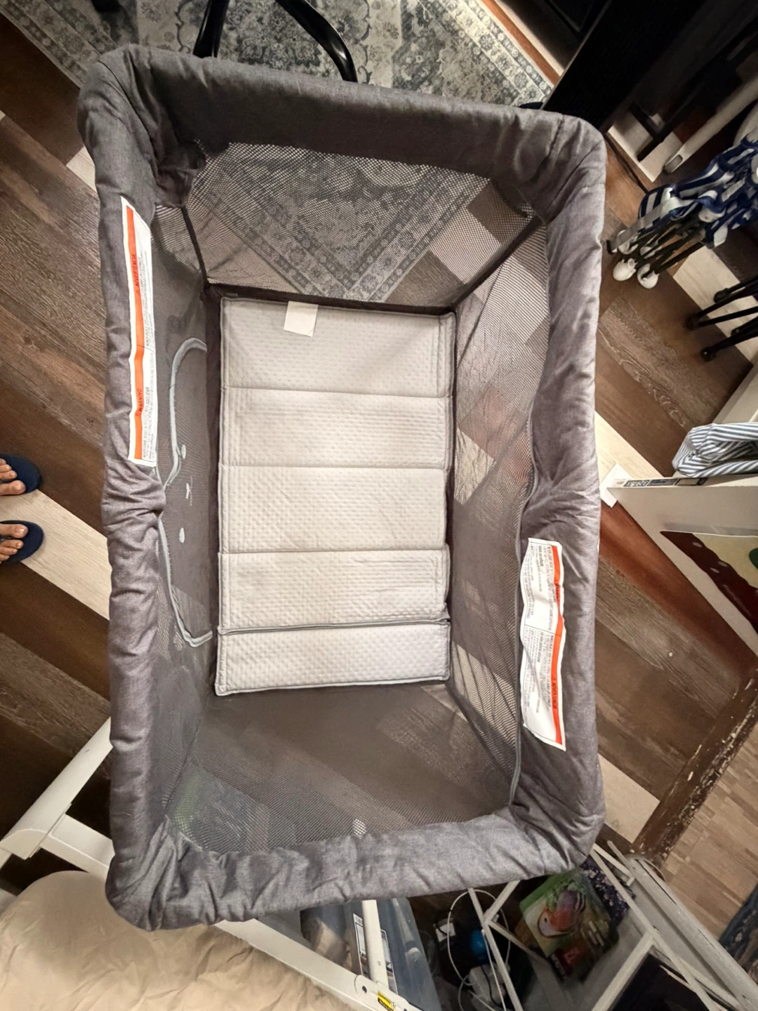 Graco Pack 'n Play On the Go Playard - photo 2