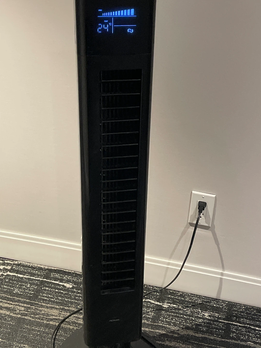 44inches Tower Fan 5 speeds