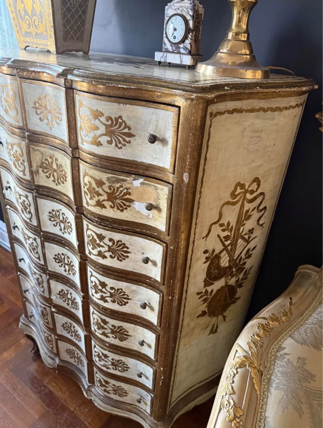 Italian Florentine Gold Gilt Dresser - photo 3
