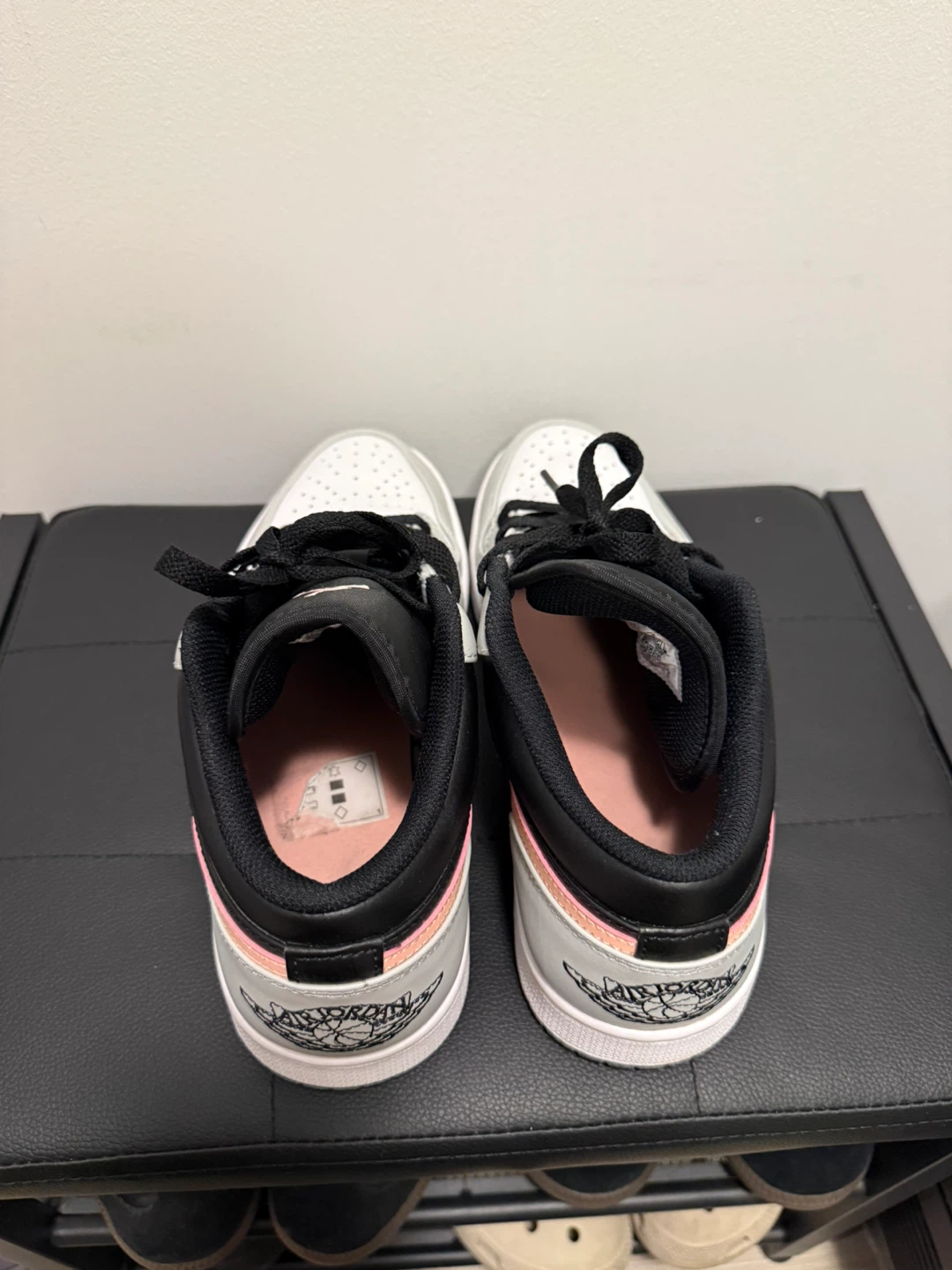 Air Jordan 1 Low SE - photo 4