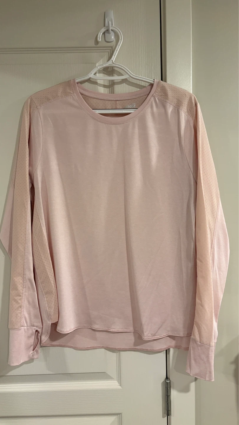 Athletic Long Sleeve Shirts