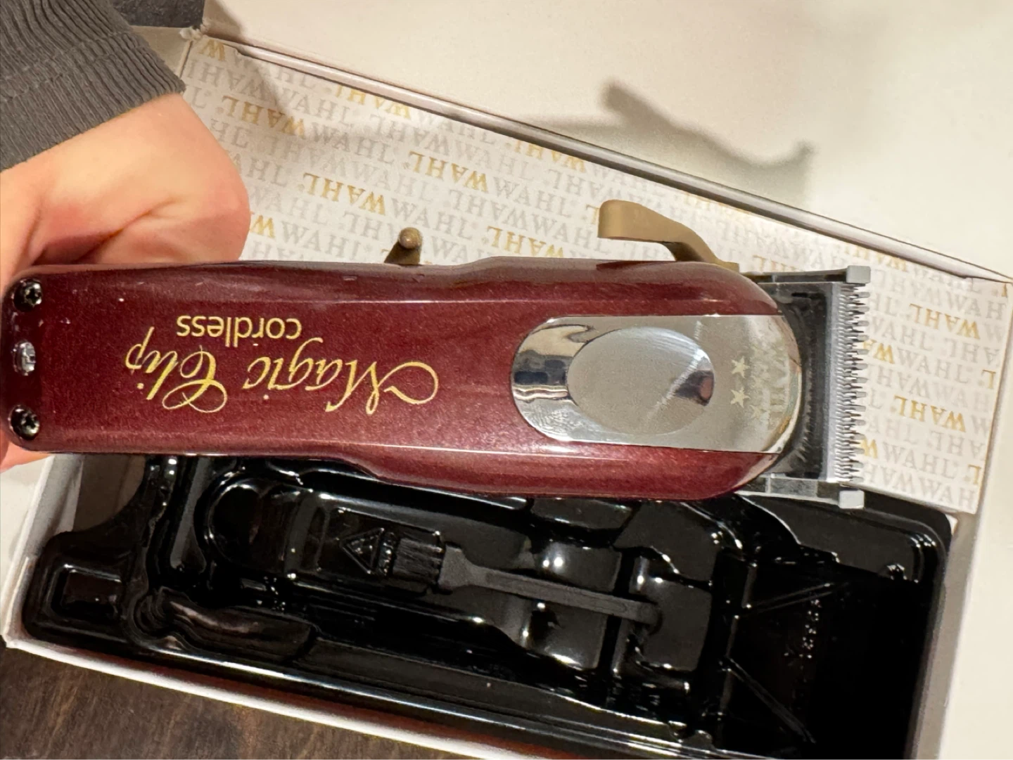 Wahl Magic Clip Cordless Hair Clippers - photo 2