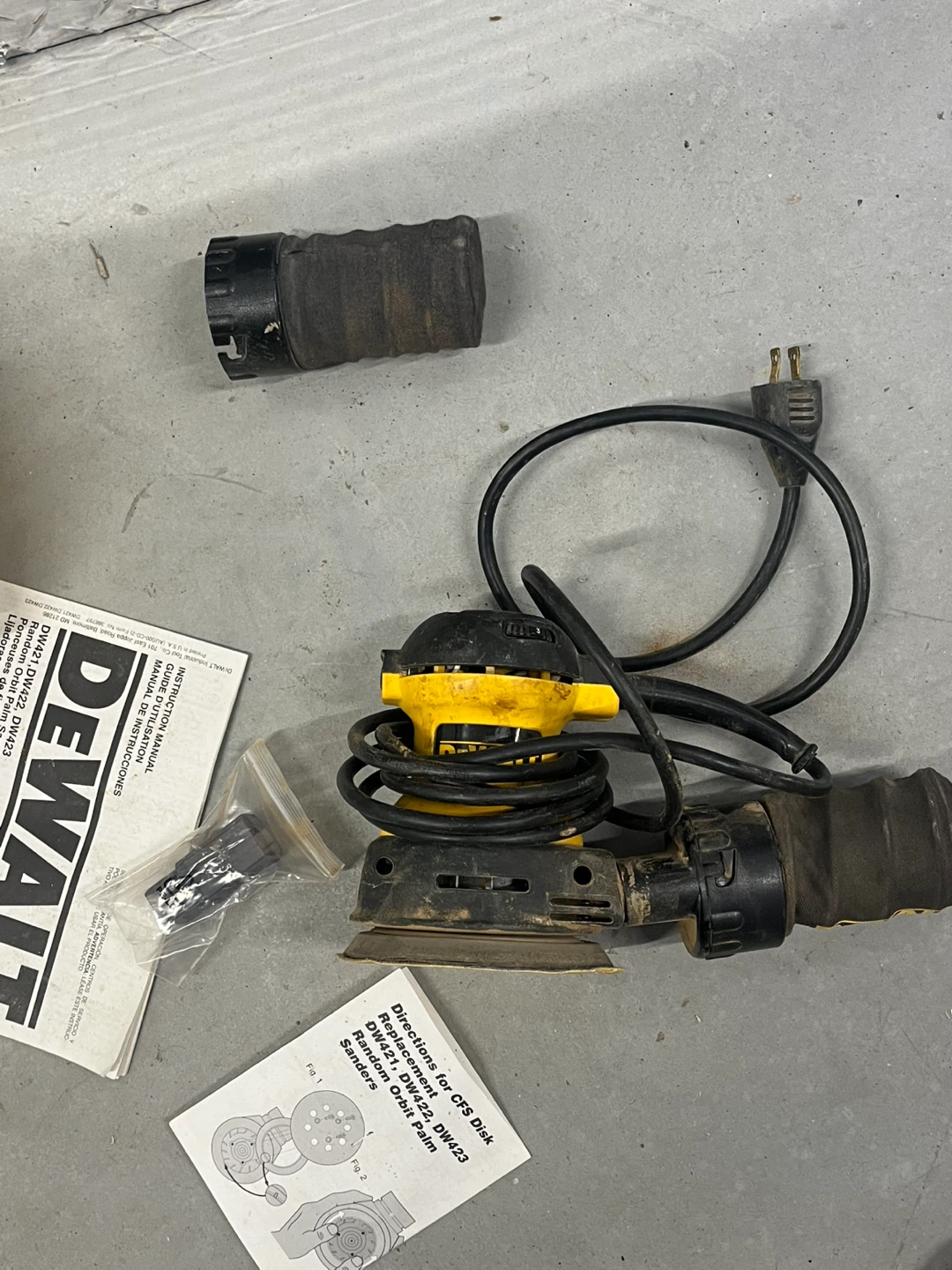 DEWALT 5" Heavy Duty Random Orbit Palm Sander DW423