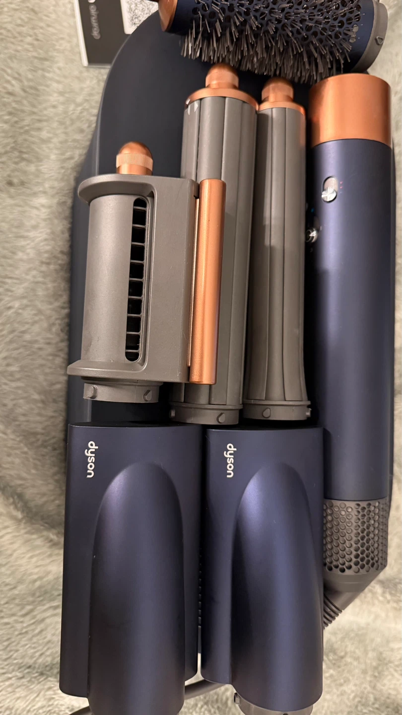 Dyson Airwrap i.d.™ multi-styler and dryer - photo 2