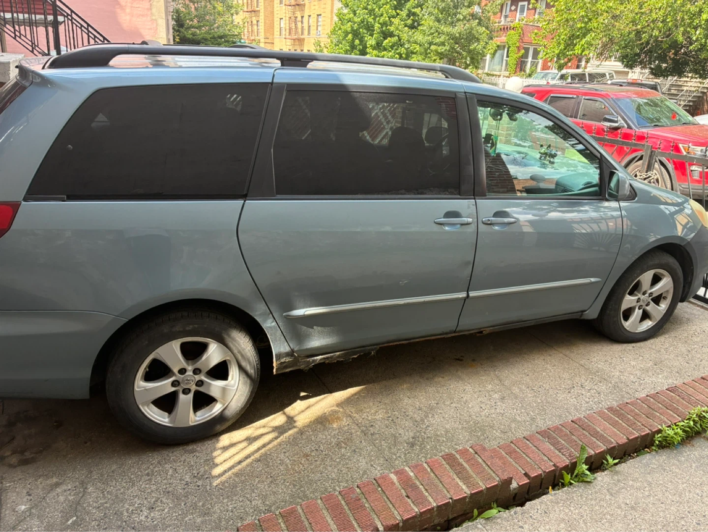 2005Toyota Sienna XLE limited AWD - photo 2