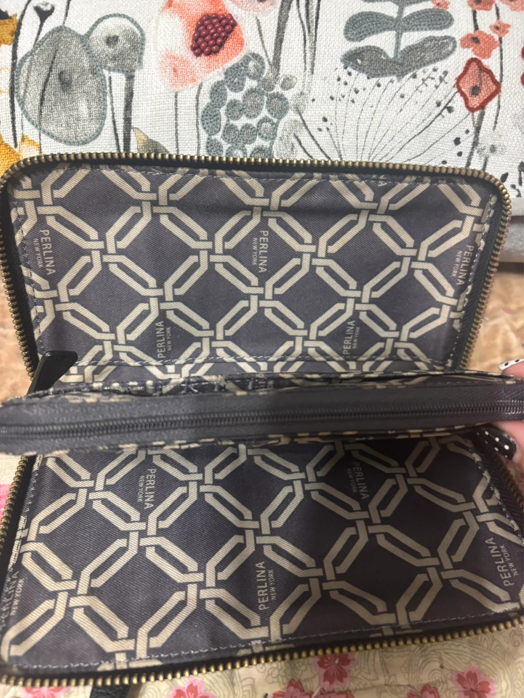 Perlina New York Black Leather Zip Around Wallet - photo 4