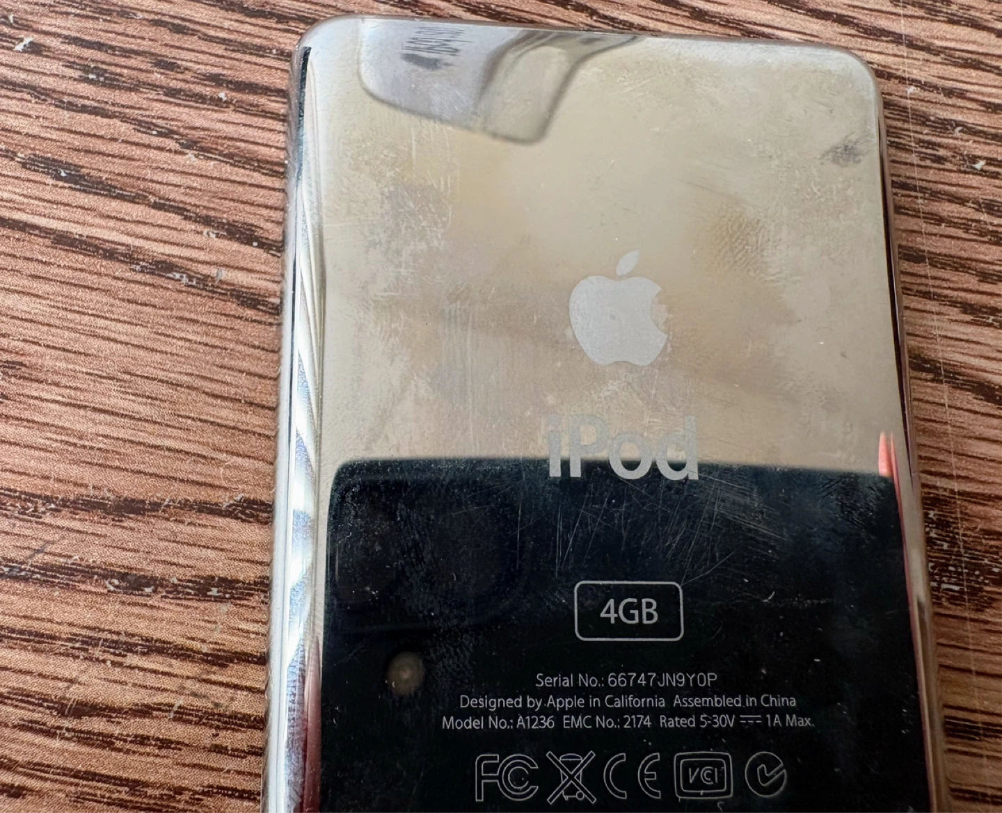 iPod Nano 3rd Gen (4GB) - for parts/repair - With Original Box - photo 5
