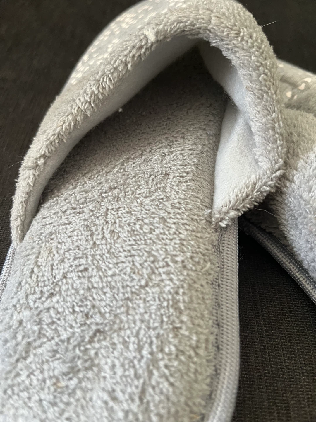 Grey Slippers Size M - photo 4