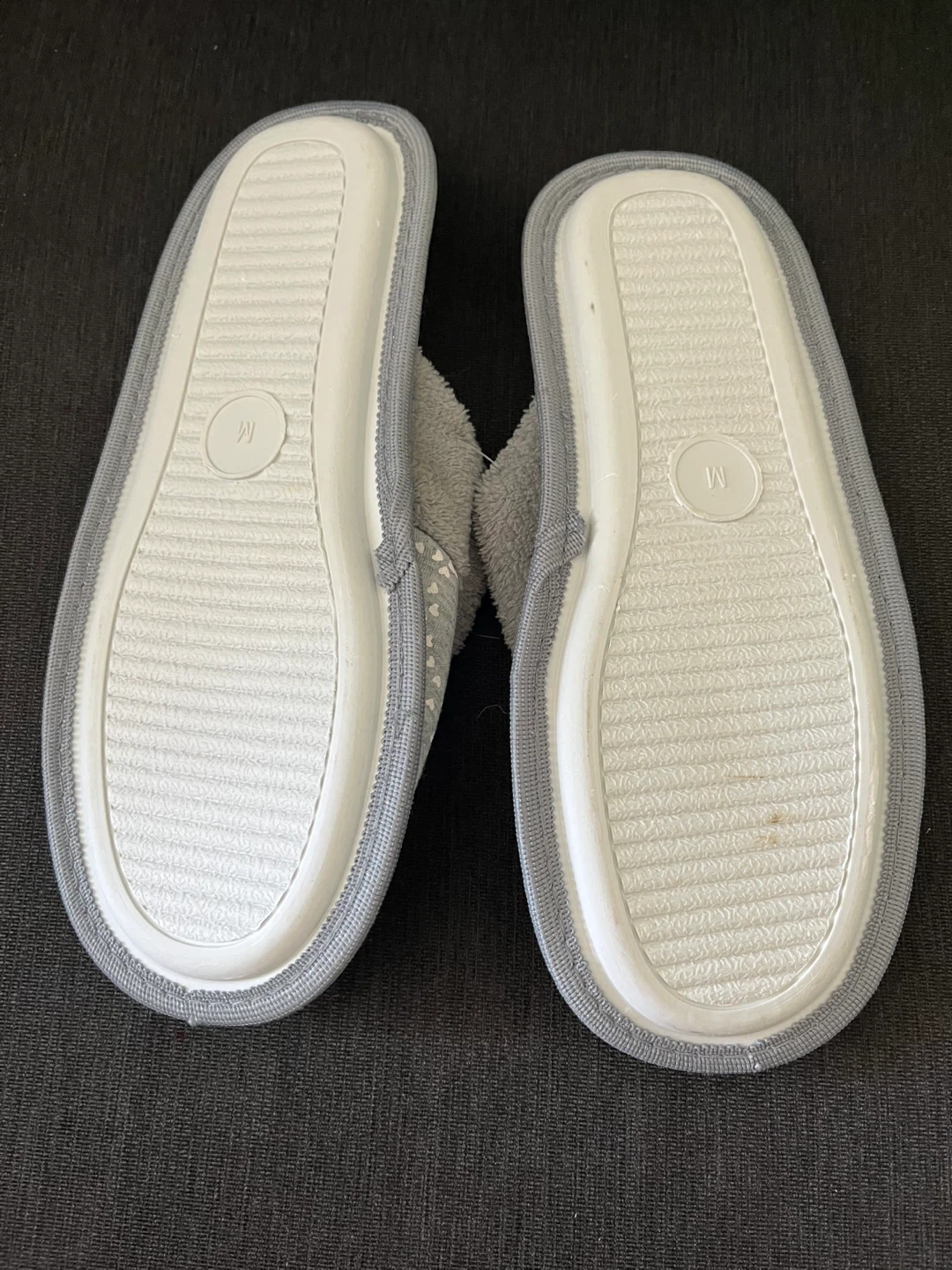 Grey Slippers Size M - photo 2