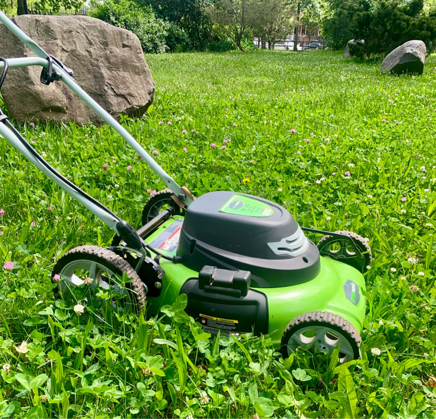 GreenWorks 20" 12 Amp Electric Lawn Mower - Green (25022)