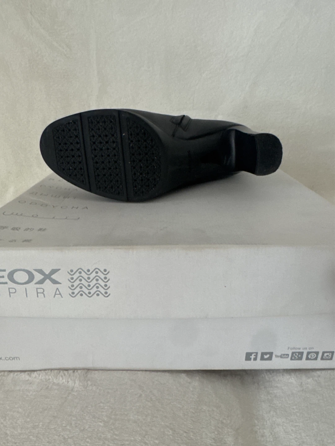 Geox Black Leather Heeled Ankle Boots - photo 5
