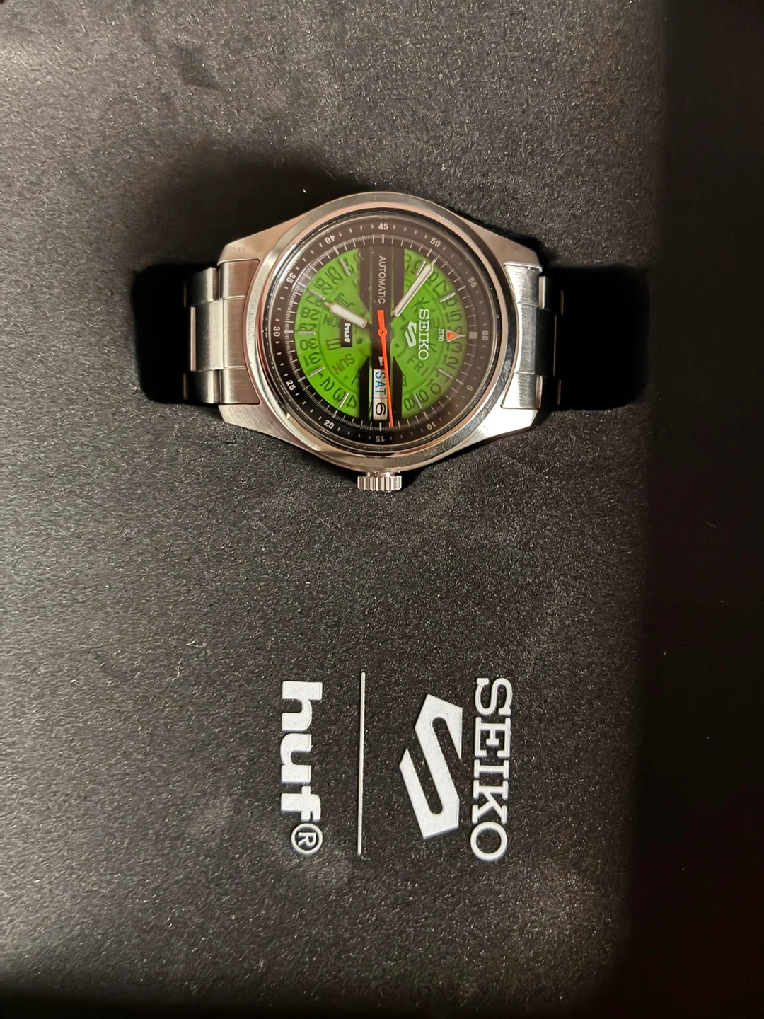 Seiko 5 limited edition Huff - photo 2