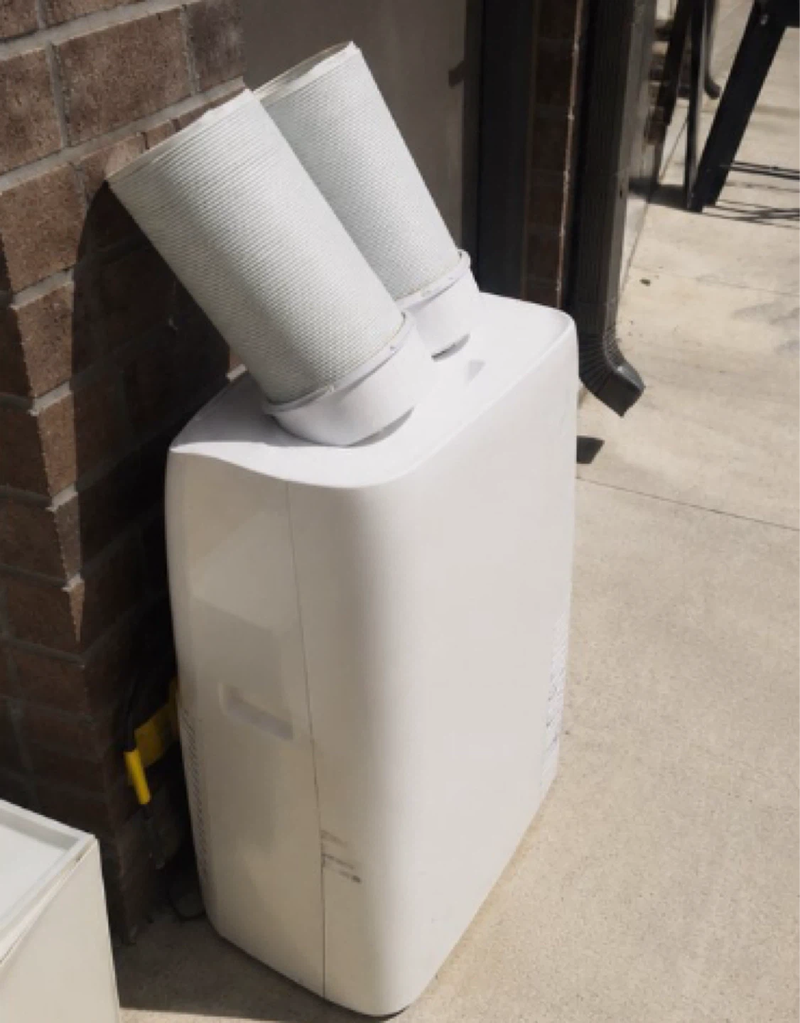 DeLonghi Pinguino Portable Air Conditioner - photo 2
