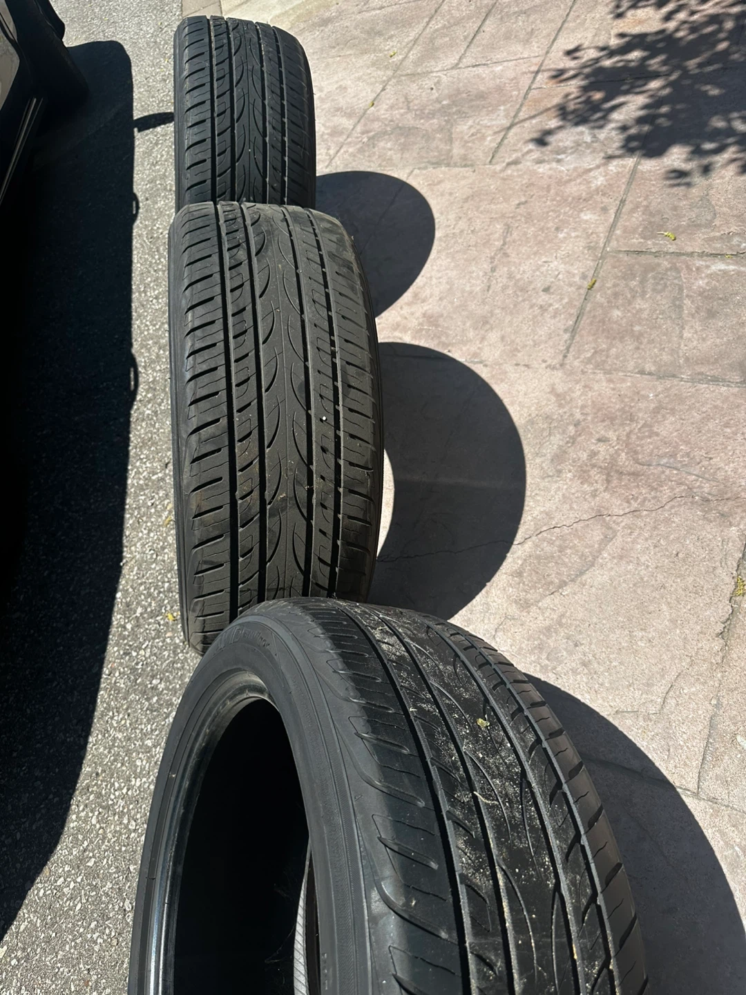 Set of 3 Tires Yokohama 255/50R18 95W - photo 2