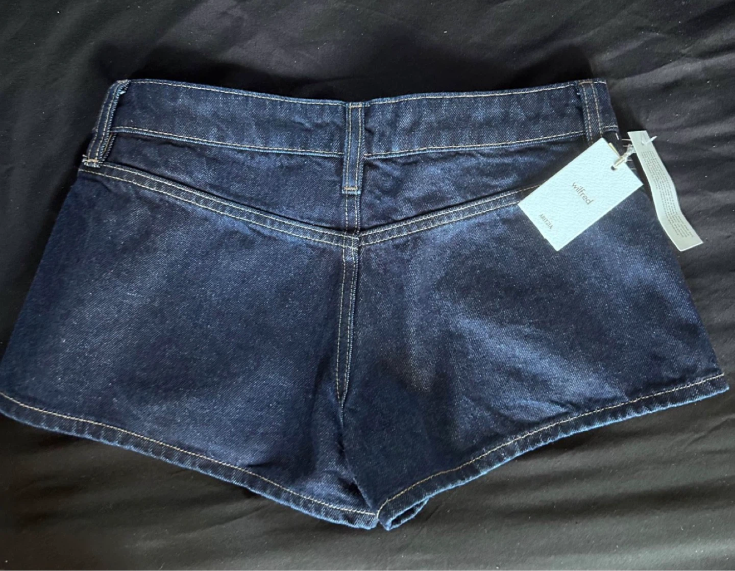 Aritzia Carriage Shorts - photo 3