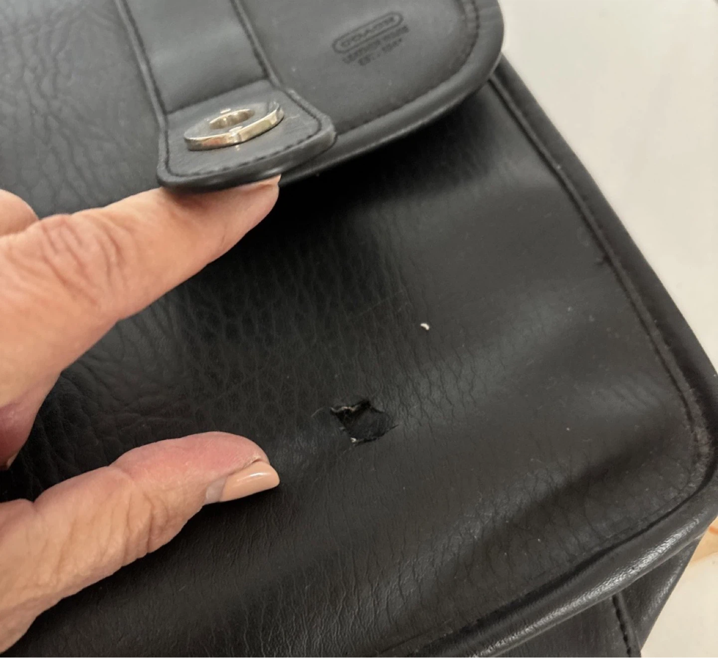 Coach Black Leather Messenger Bag - photo 3